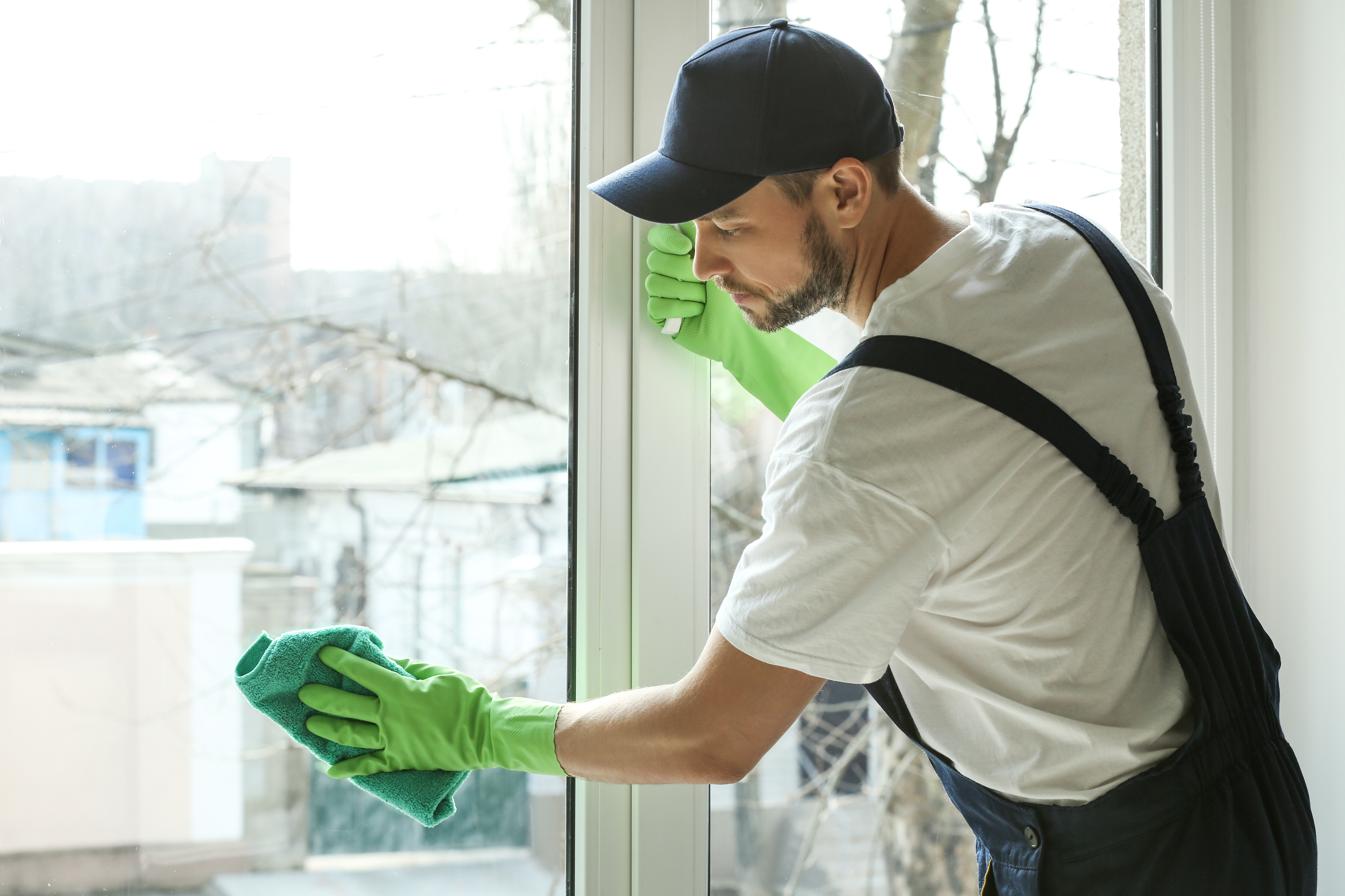 I cleaned the window. Мойка окон. Мойка окон в квартире. Мытье окон. Уборка окон.